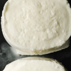 Mozzarella di Bufala DOP 1